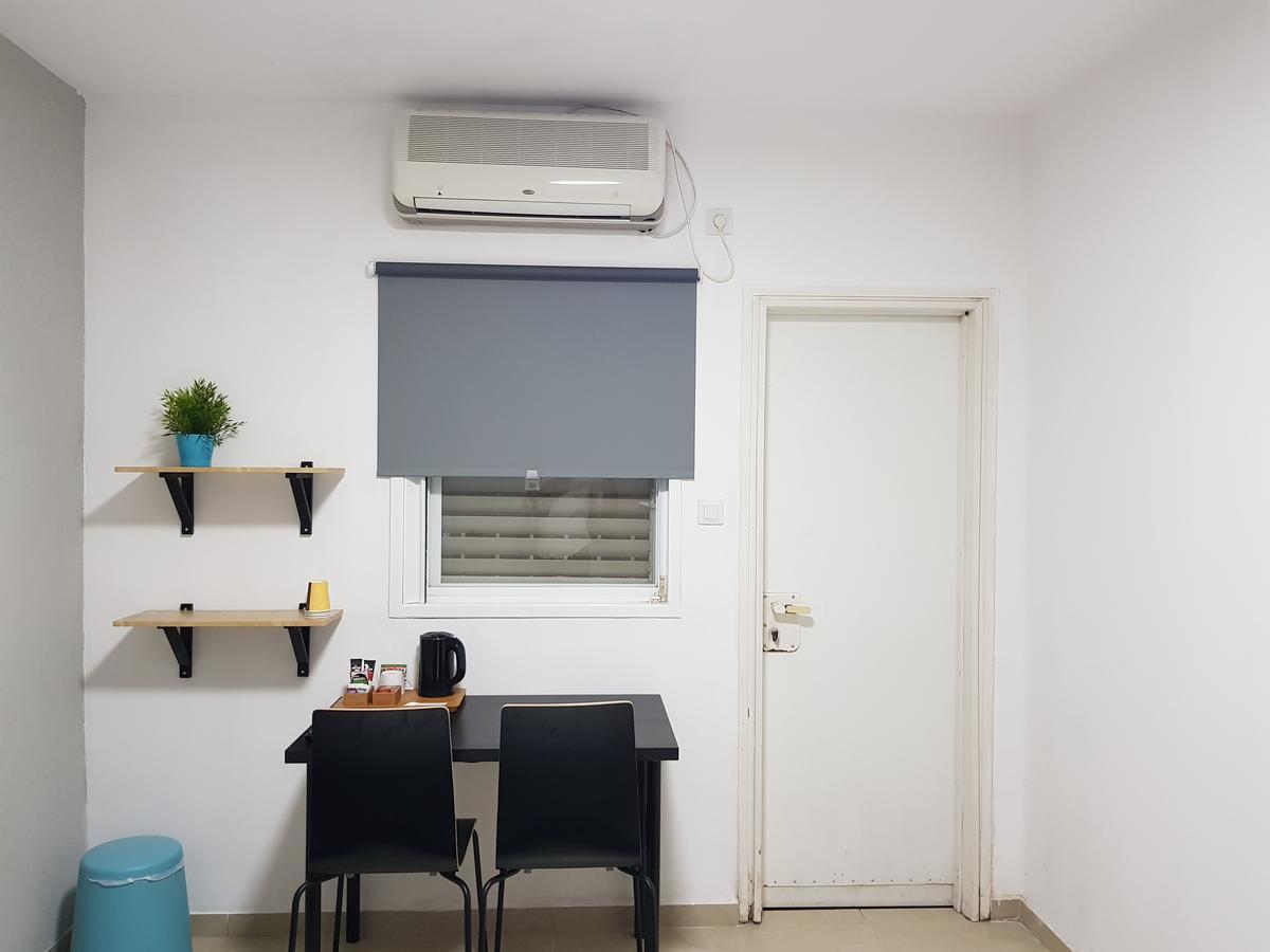 Airport Guest House - One-Way Free Shuttle Or Yehuda Exterior photo